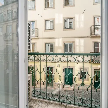 Bairro House Lisbon Charming Suites-2